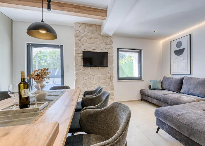 Domagoj By Interhome * Малинска