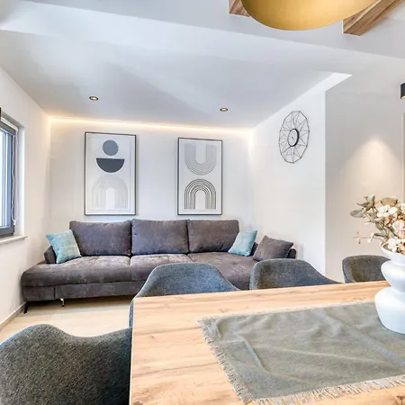 Domagoj By Interhome