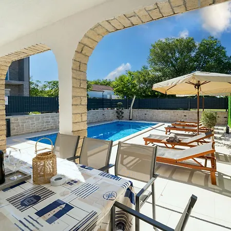 Feriehus Domagoj By Interhome *